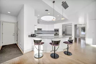 8709 Deer Creek Dr, Grandview Heights, OH 44147 - Photo 11