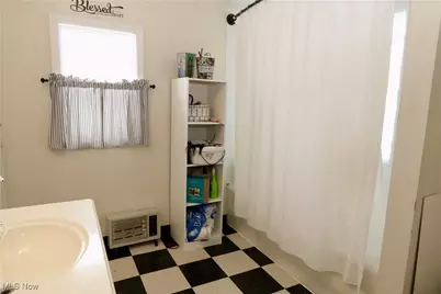 2066 E 30th Street, Lorain, OH 44055 - Photo 31