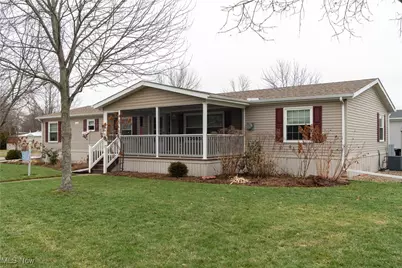337 Pin Oak Circle, Elyria, OH 44035 - Photo 3