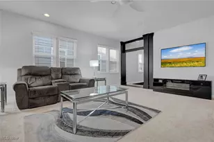 3755 Renwick Ln, Columbus, OH 43230 - Photo 9