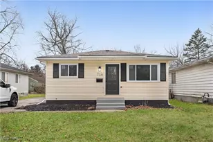 734 Frederick Blvd, Akron, OH 44320 - Photo 1
