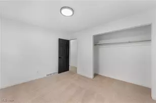 734 Frederick Blvd, Akron, OH 44320 - Photo 15