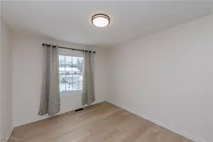 1725 Olalla Ave, Akron, OH 44305 - Photo 13