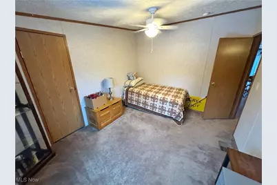 72117 Barton Road, Bridgeport, OH 43912 - Photo 11