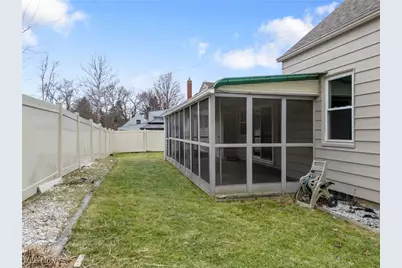 2690 Maitland Avenue, Cuyahoga Falls, OH 44223 - Photo 29