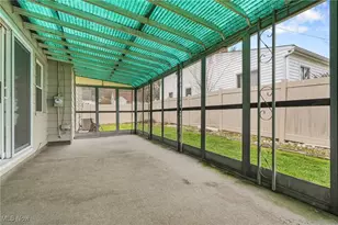 2690 Maitland Ave, Cuyahoga Falls, OH 44223 - Photo 7