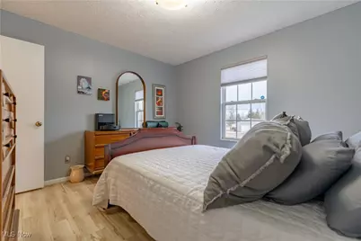 8628 Essex Avenue NW, North Canton, OH 44720 - Photo 23