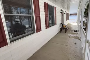 209 Maple Ave, St Clairsville, OH 43950 - Photo 9