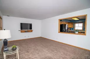 209 Maple Ave, St Clairsville, OH 43950 - Photo 11
