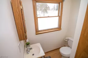 209 Maple Ave, St Clairsville, OH 43950 - Photo 41