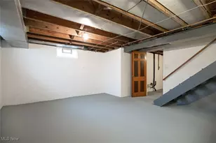 271 N Hawkins Ave, Akron, OH 44313 - Photo 29