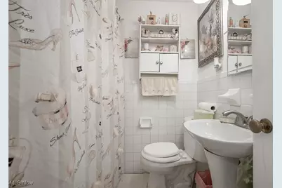 271 N Hawkins Avenue, Akron, OH 44313 - Photo 17