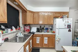 271 N Hawkins Ave, Akron, OH 44313 - Photo 9