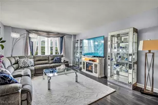 13800 Fairhill Rd, Huber Heights, OH 44120 - Photo 13