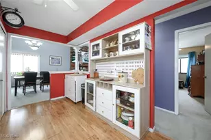 864 Kirkwall Dr, Akron, OH 44321 - Photo 9