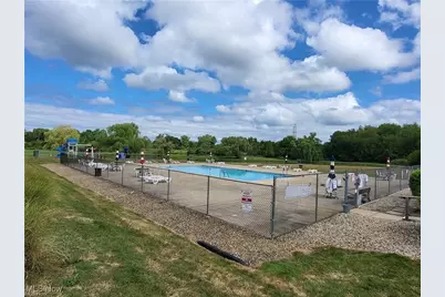 864 Kirkwall Drive, Akron, OH 44321 - Photo 23