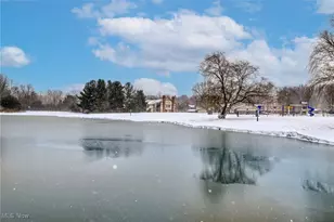 864 Kirkwall Dr, Akron, OH 44321 - Photo 21