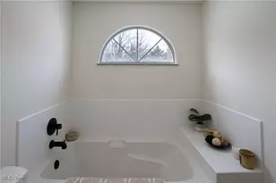 264 Finchfield Cir, Macedonia, OH 44056 - Photo 19