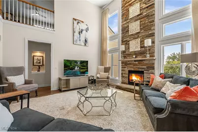 306 Dunbar Circle, Grandview Heights, OH 44147 - Photo 15