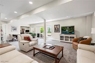 306 Dunbar Cir, Grandview Heights, OH 44147 - Photo 31