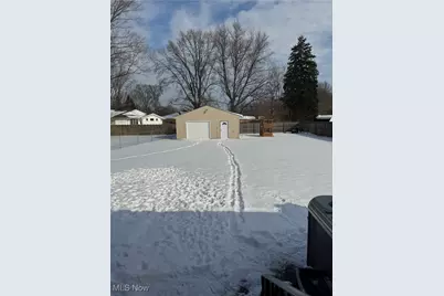 9929 E River Road, Elyria, OH 44035 - Photo 13