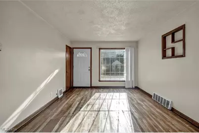 10213 Dove Avenue, Loveland, OH 44105 - Photo 7