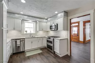 3895 Swallen Ave, Louisville, OH 44641 - Photo 7