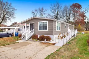 32 C St SW, Navarre, OH 44662 - Photo 3