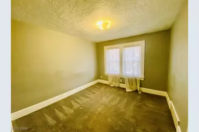 2420 E Market Street #2, Akron, OH 44312 - Photo 5
