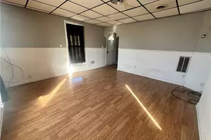 114 S Main St, , OH 43717 - Photo 11