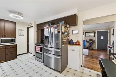 29566 Shaker Drive, Wickliffe, OH 44092 - Photo 15