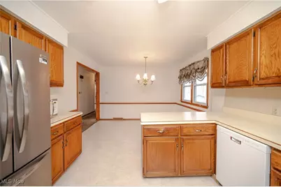 3990 Claridge Drive, Austintown, OH 44511 - Photo 13