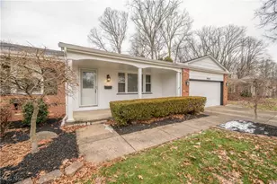 3990 Claridge Dr, Austintown, OH 44511 - Photo 3