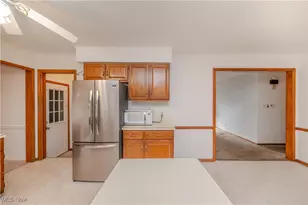 3990 Claridge Dr, Austintown, OH 44511 - Photo 17