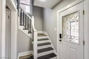 561 Melrose St, Akron, OH 44305 - Photo 3