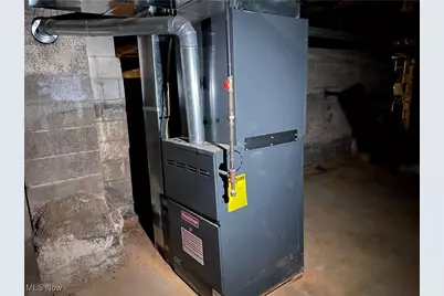 4520 Navarre Road SW, Canton, OH 44706 - Photo 9