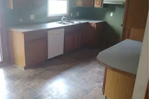 353 Cornell Ave, Youngstown, OH 44507 - Photo 5