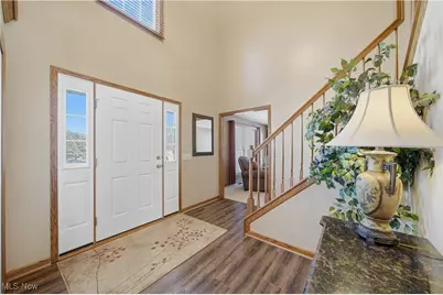 2132 Summerchase Road NE, Canton, OH 44721 - Photo 3