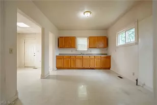 900 4th St SW, Canton, OH 44707 - Photo 9