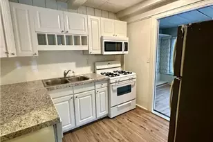 132 Beck Ave, Akron, OH 44302 - Photo 5