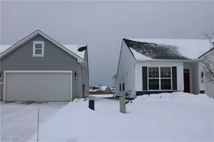 726 Cedar Crest Dr, Elyria, OH 44035 - Photo 3