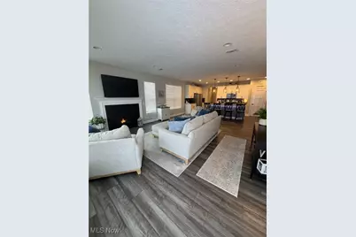 726 Cedar Crest Drive, Elyria, OH 44035 - Photo 17