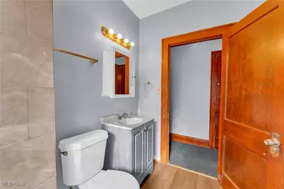 917 Helmsdale Road #2/UP, Cleveland Heights, OH 44112 - Photo 23