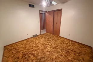 594 Center St W, Warren, OH 44481 - Photo 11