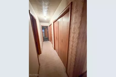 594 Center Street W, Warren, OH 44481 - Photo 9