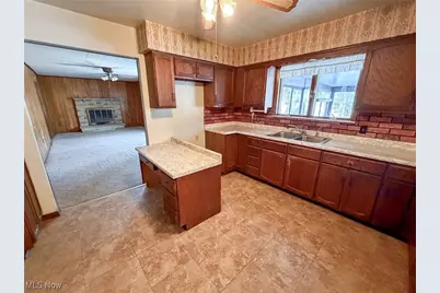 594 Center Street W, Warren, OH 44481 - Photo 31