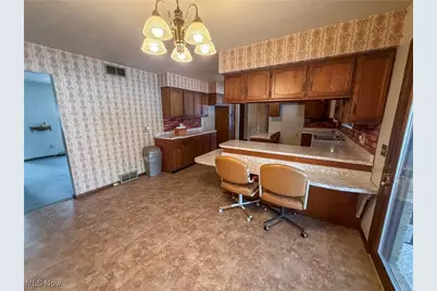 594 Center Street W, Warren, OH 44481 - Photo 29