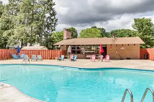 2331 E Market St, Akron, OH 44312 - Photo 13