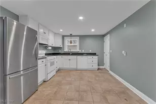 627 Poland Ave, Struthers, OH 44471 - Photo 3