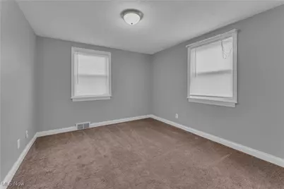 627 Poland Avenue, Struthers, OH 44471 - Photo 17